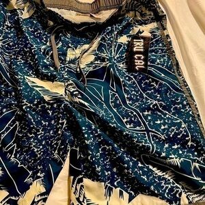 Tru cal Mens 2xl New with tags swim trunk shorts